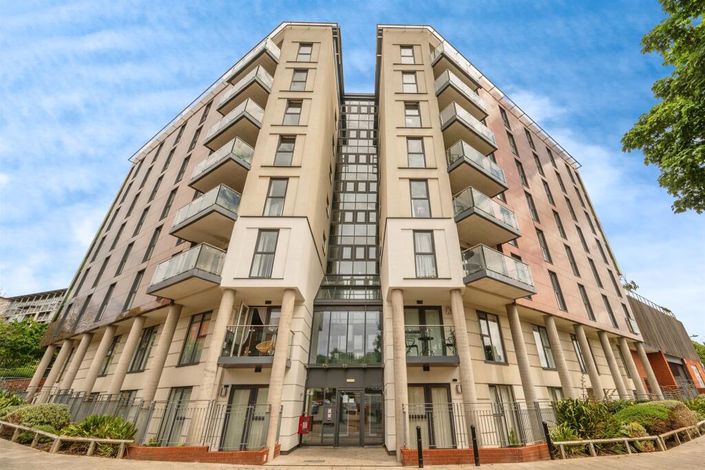 Main image of property: Bell Barn Road, Birmingham