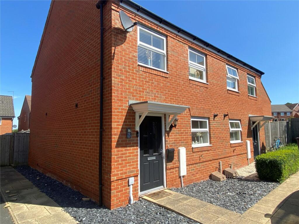 2 bedroom semidetached house for sale in Maycock Mews, LONG BUCKBY