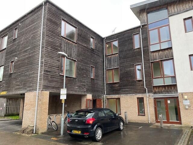 Main image of property: Cowleaze,Chippenham,SN15