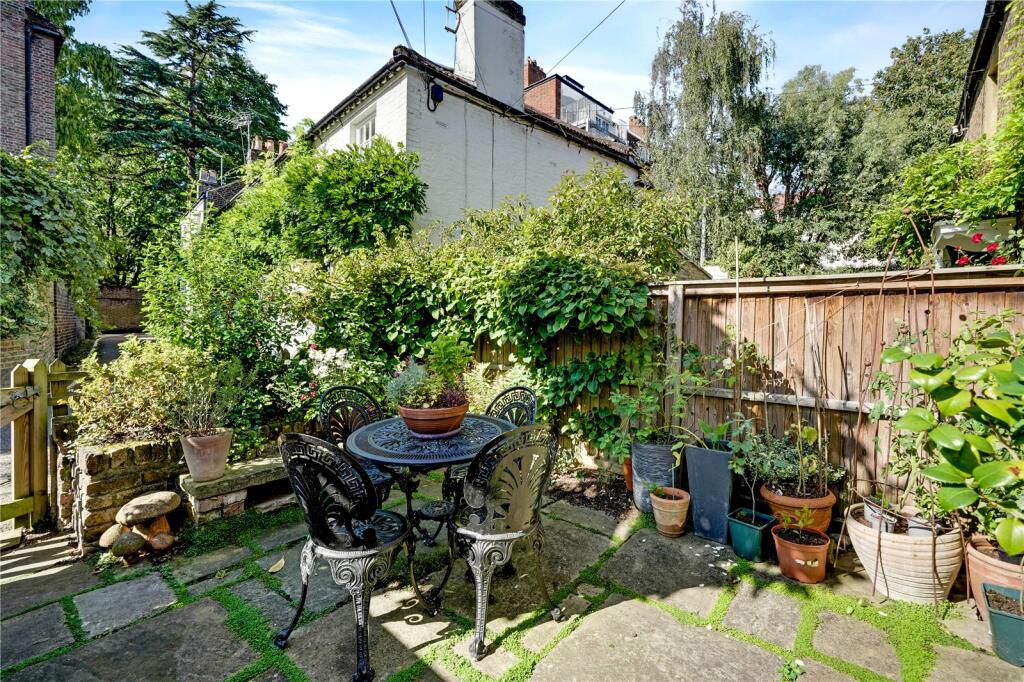 Main image of property: Ferry Road, Twickenham, TW1