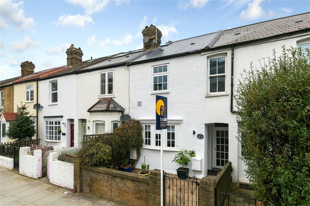3 bedroom terraced house for sale in Lower Mortlake Road, Richmond, TW9
