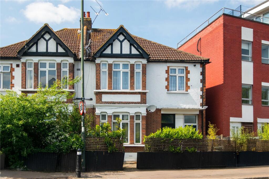 Main image of property: Clifford Avenue, London, SW14