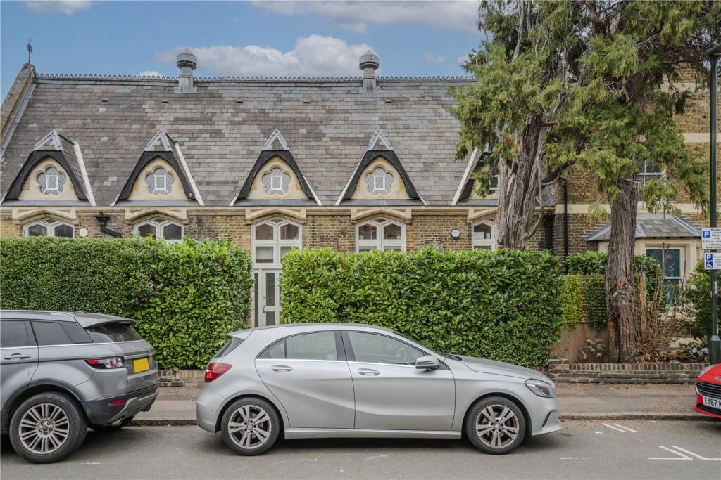 Main image of property: Park Lane, Richmond, TW9