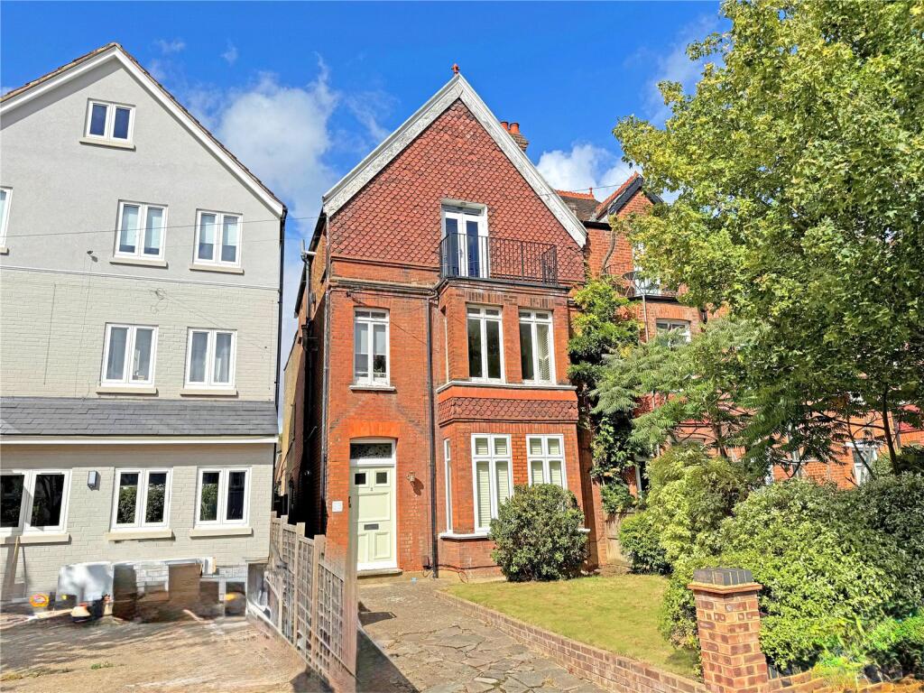 Main image of property: Oxford Road, Teddington, TW11