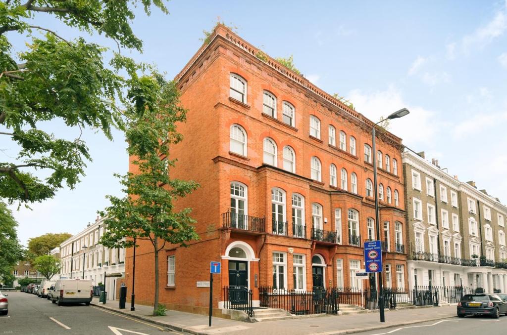 1 bedroom flat for rent in Oakley Street, London, SW3