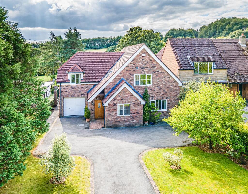 Main image of property: Long Line, Dore, S11