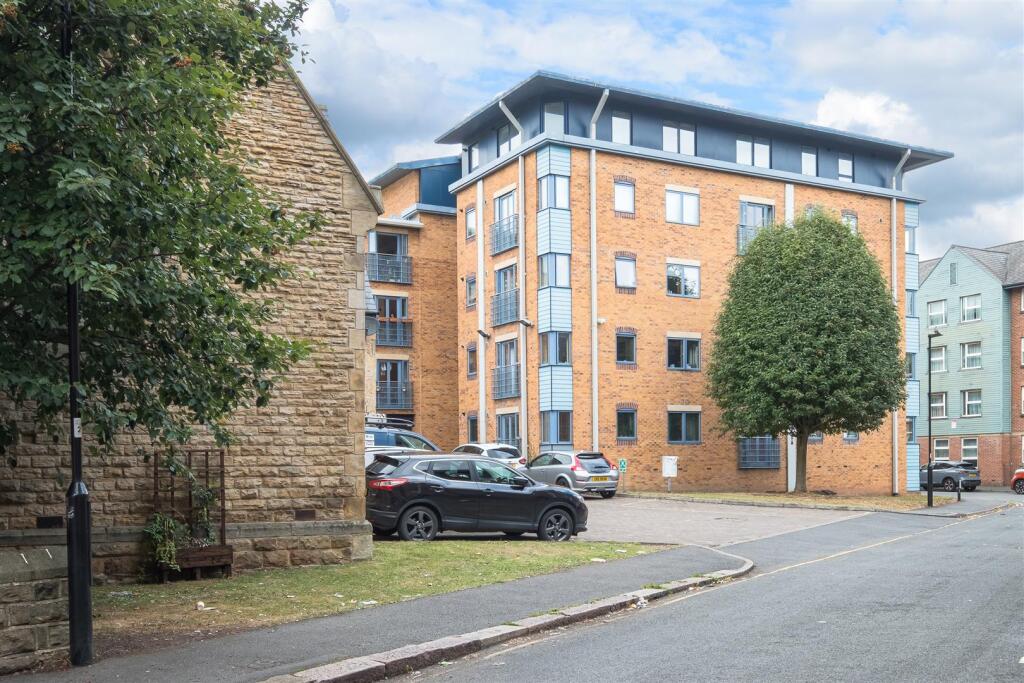 Main image of property: 18 Leadmill Court, Sheffield, S1