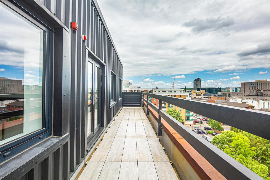 Main image of property: Apt 21 QUBE, West Street, S1