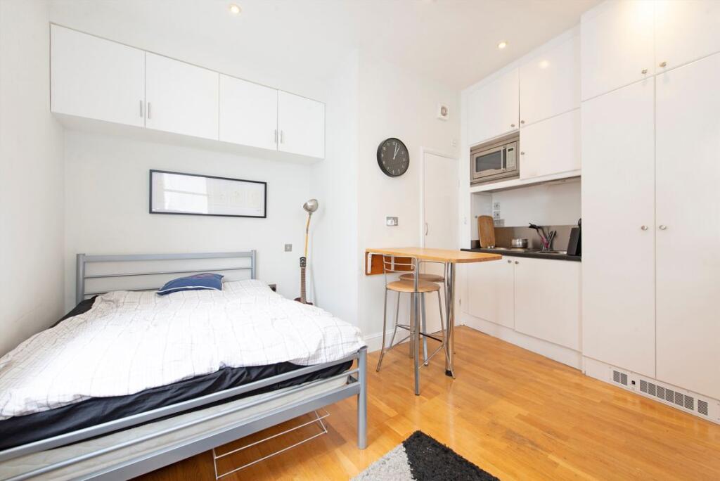 Main image of property: Fleet Street, Holborn