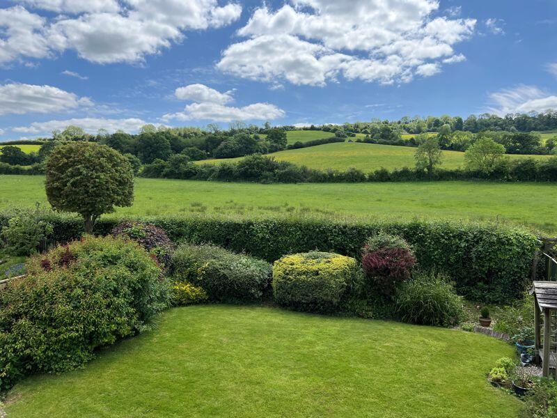 4 bedroom detached house for sale in Arrowfield Close, Whitchurch