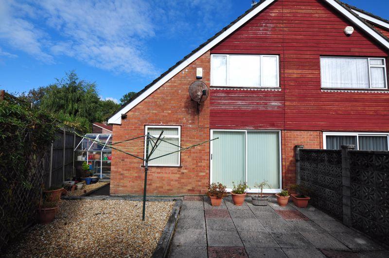 3 bedroom semidetached house for sale in Warman Close, Stockwood