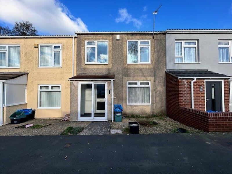 3 bedroom terraced house for sale in Eastcote Park, Whitchurch, Bristol