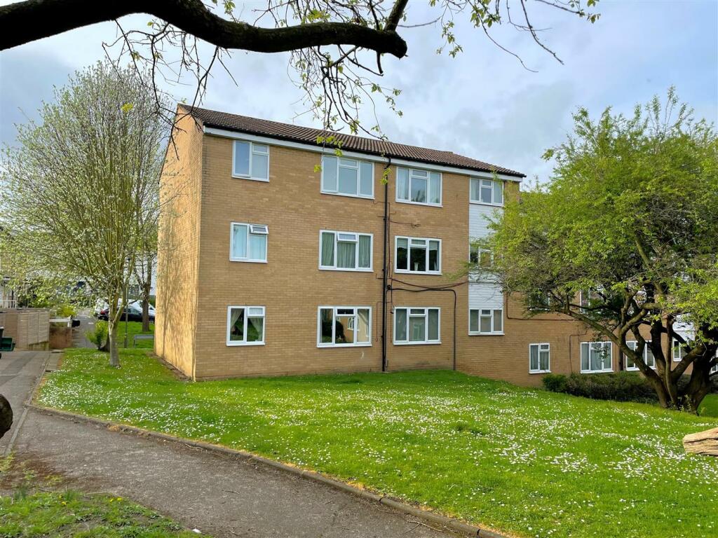 1 bedroom flat for sale in Hillside Road, Shortlands, Bromley, BR2