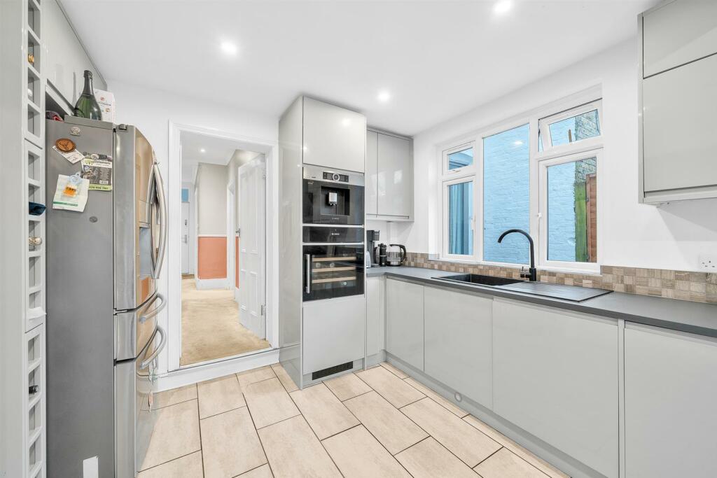 Additional property image - Gilbert Road, Bromley, BR1