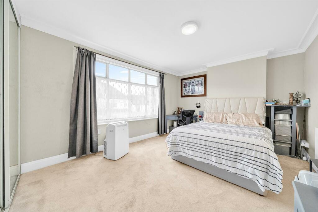Additional property image - Gilbert Road, Bromley, BR1