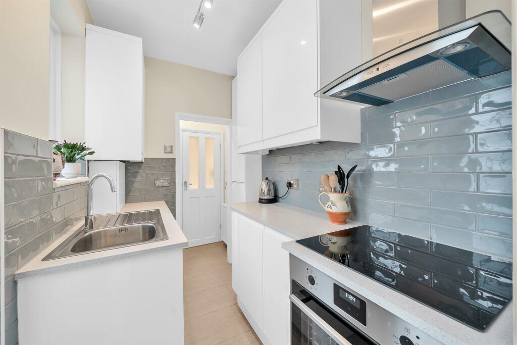 Additional property image - Plaistow Grove, Bromley, BR1