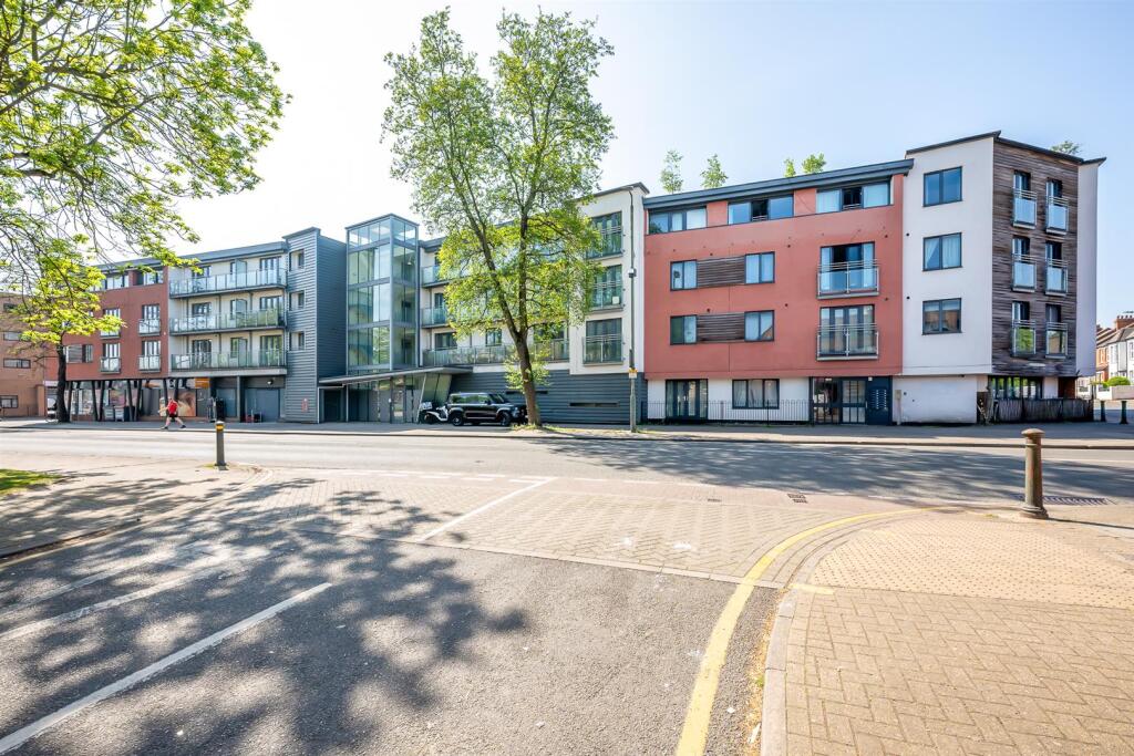 Main image of property: Beckenham Road, Beckenham, BR3