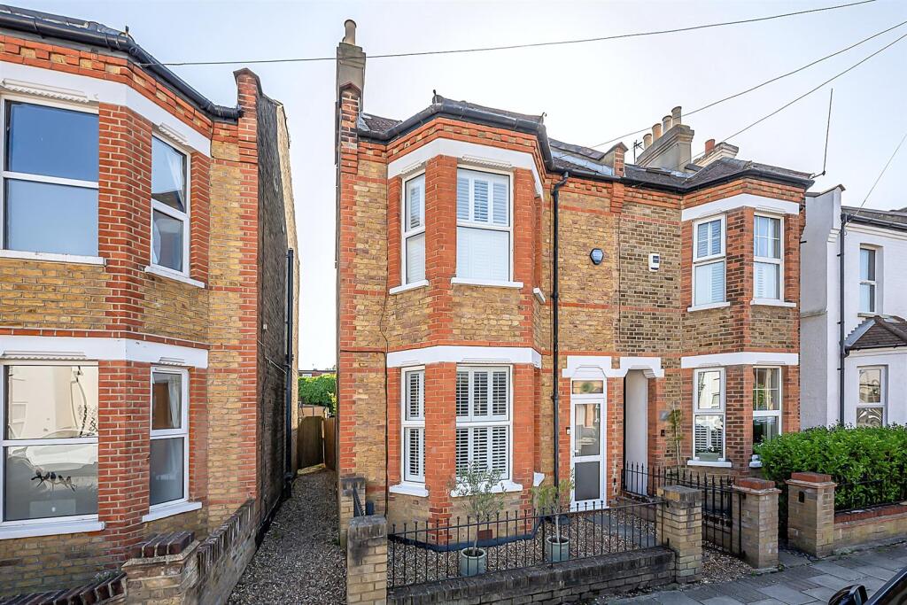 Main image of property: Bromley Gardens, Shortlands, Bromley, BR2