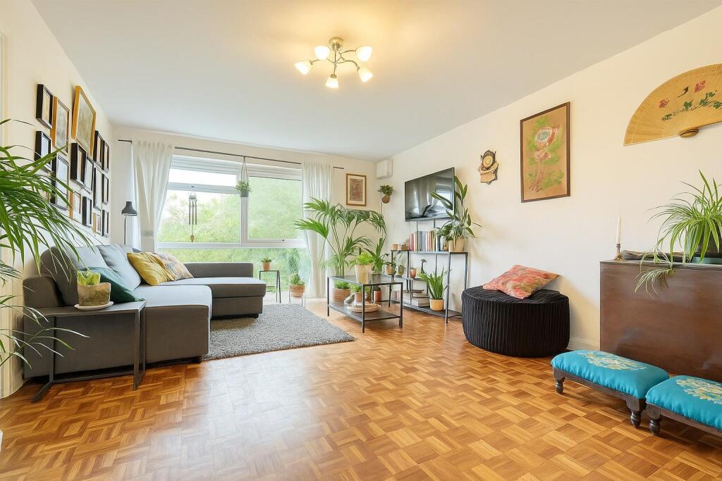 Main image of property: London Lane, Bromley, BR1