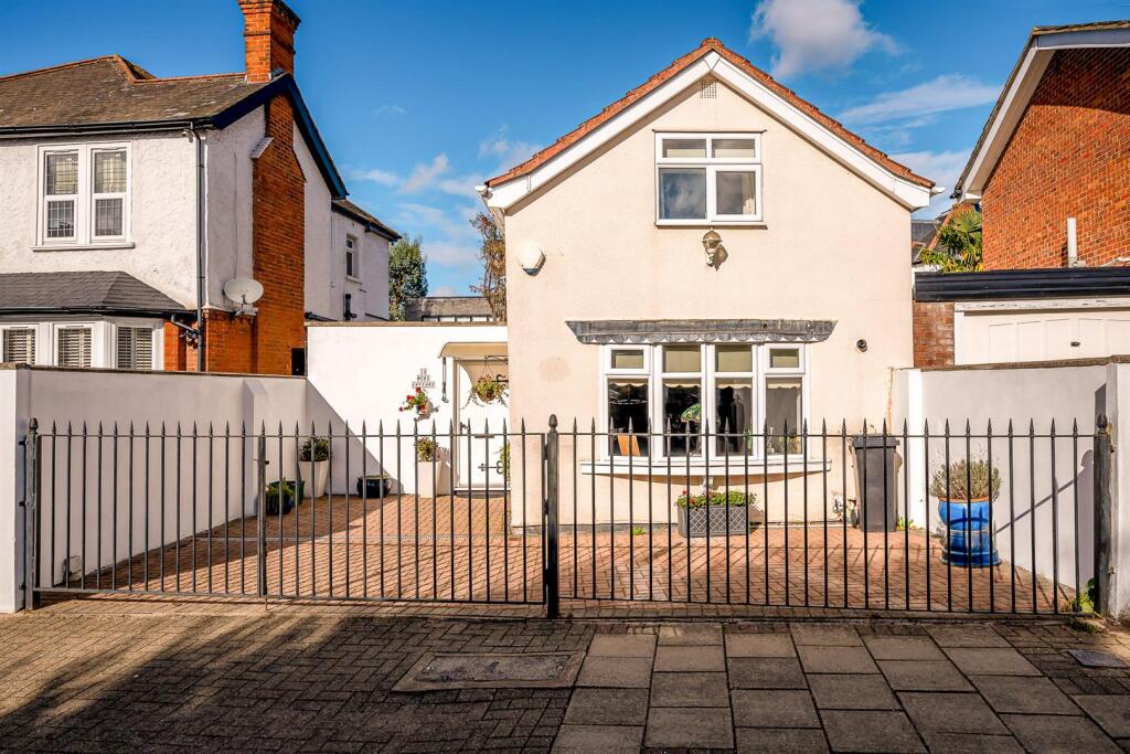 Main image of property: The Avenue, Bickley, Bromley, BR1