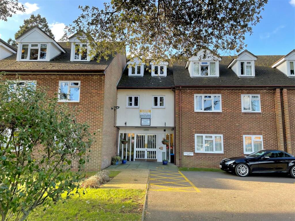 1 Bedroom Retirement Property For Sale In Wickham Court Road, West ...