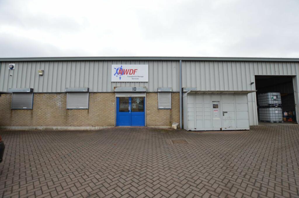 Commercial property for rent in Boston Court, Kansas Avenue, M50