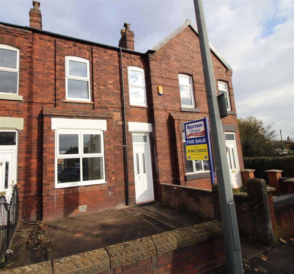 3 bedroom terraced house for sale in Wigan Road, Hindley, WN2
