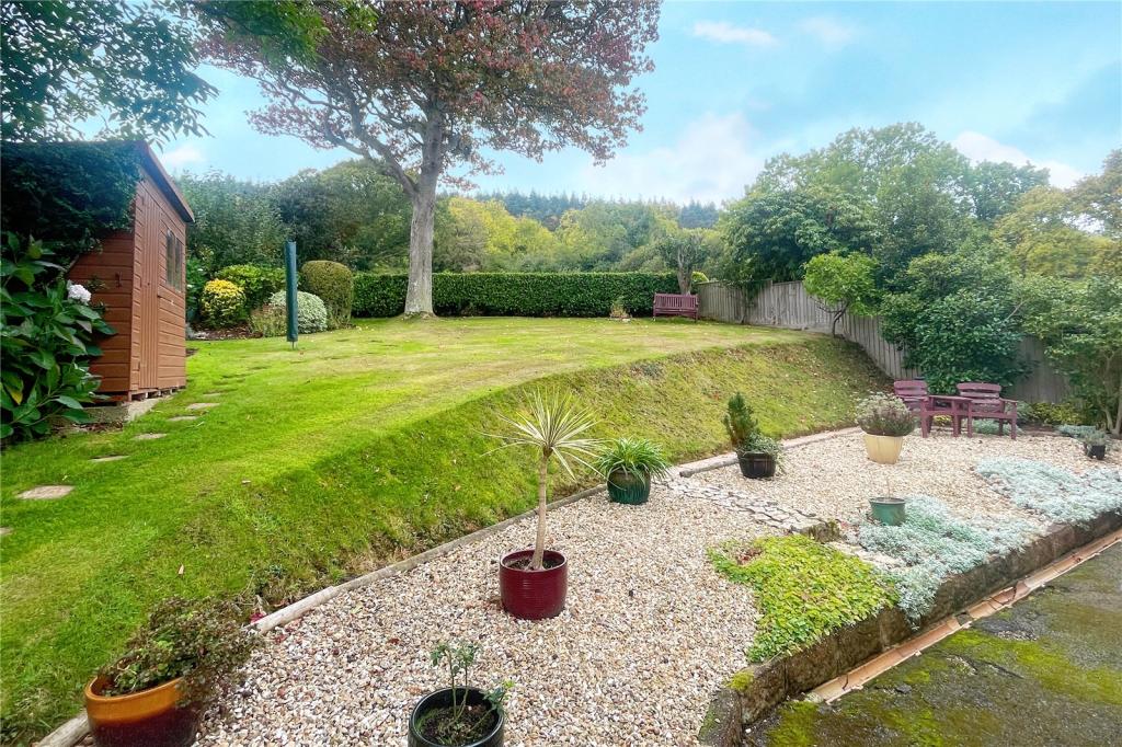 2 bedroom flat for sale in Boughmore Road, Sidmouth, Devon, EX10