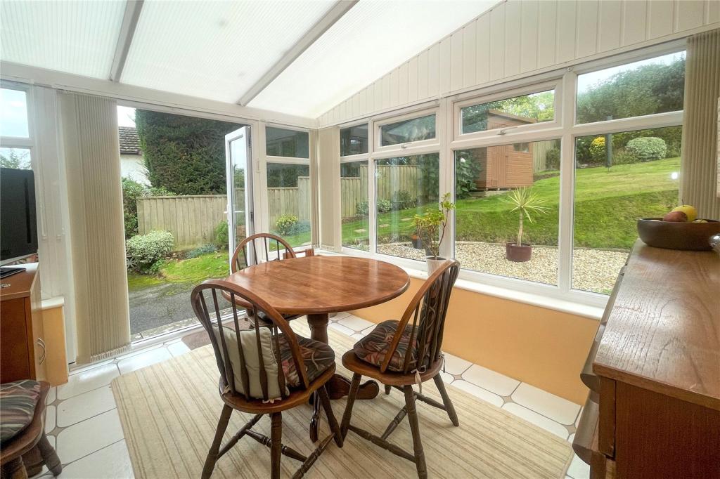 2 bedroom flat for sale in Boughmore Road, Sidmouth, Devon, EX10