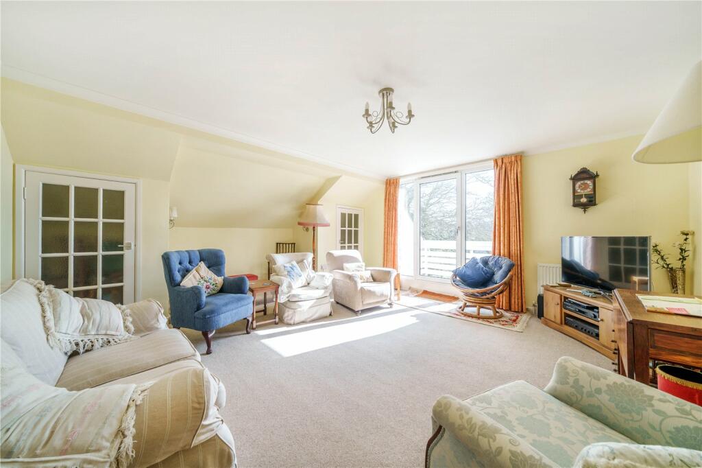 3 bedroom penthouse for sale in Hill Road, Sidmouth, Devon, EX10