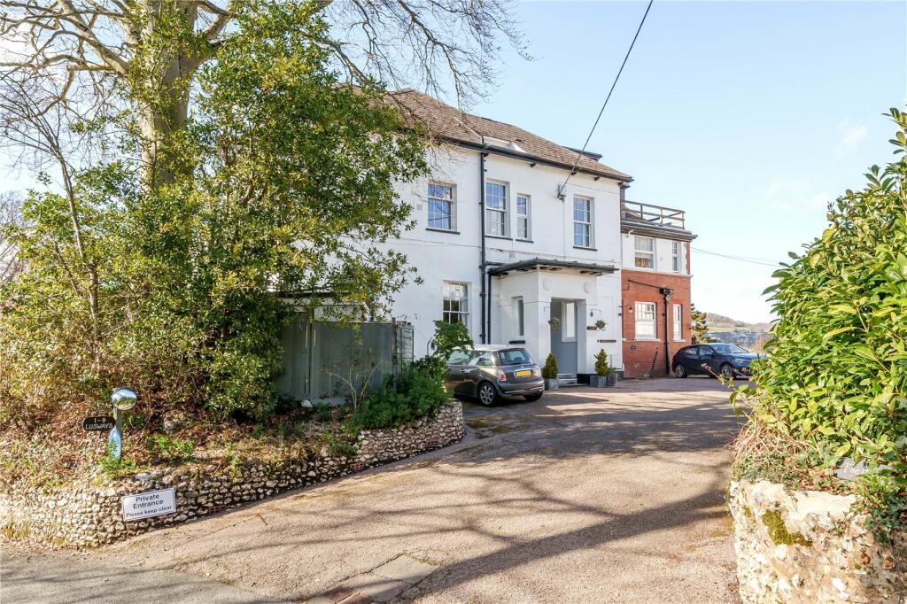 3 bedroom penthouse for sale in Hill Road, Sidmouth, Devon, EX10