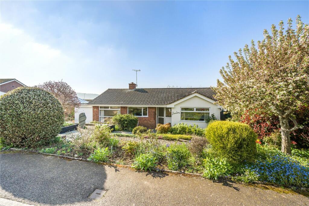 2 bedroom bungalow for sale in Woolbrook Rise, Sidmouth, Devon, EX10