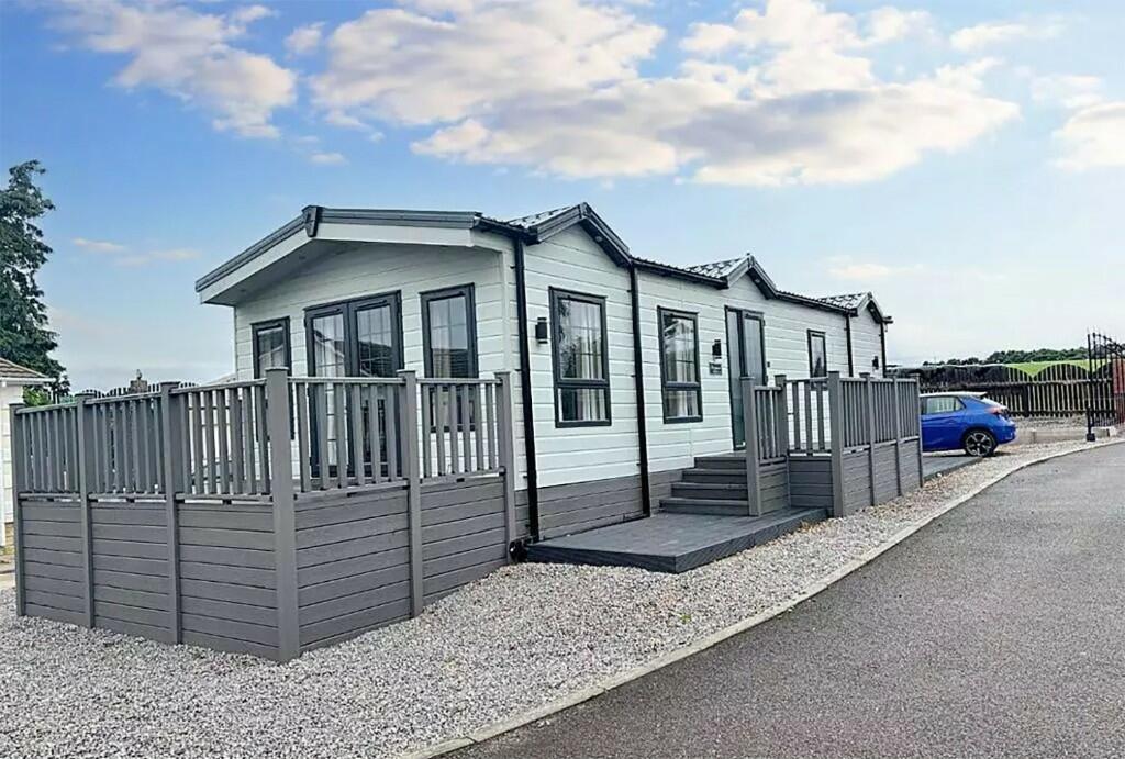 2 bedroom park home for sale in Spindrift Park Homes, Little Kildrummie