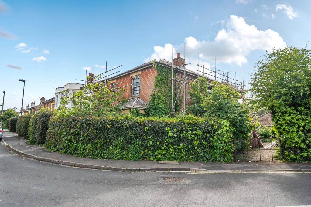Main image of property: Dean Road, Southampton, Hampshire, SO18