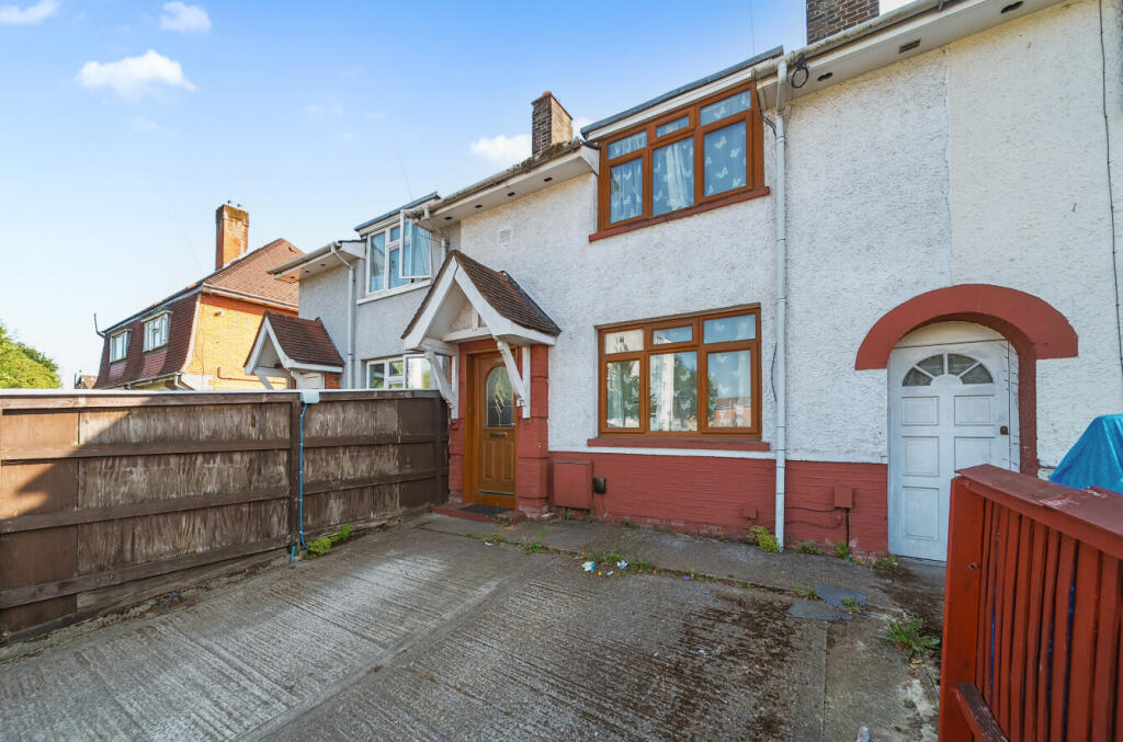 Main image of property: Bursledon Road, Southampton, Hampshire, SO19
