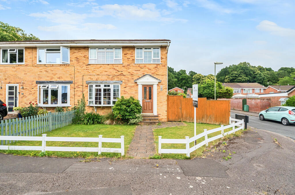 Main image of property: Larkspur Chase, Southampton, Hampshire, SO19