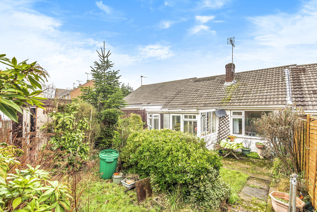 2 bedroom terraced bungalow for sale in West End, Southampton, SO18