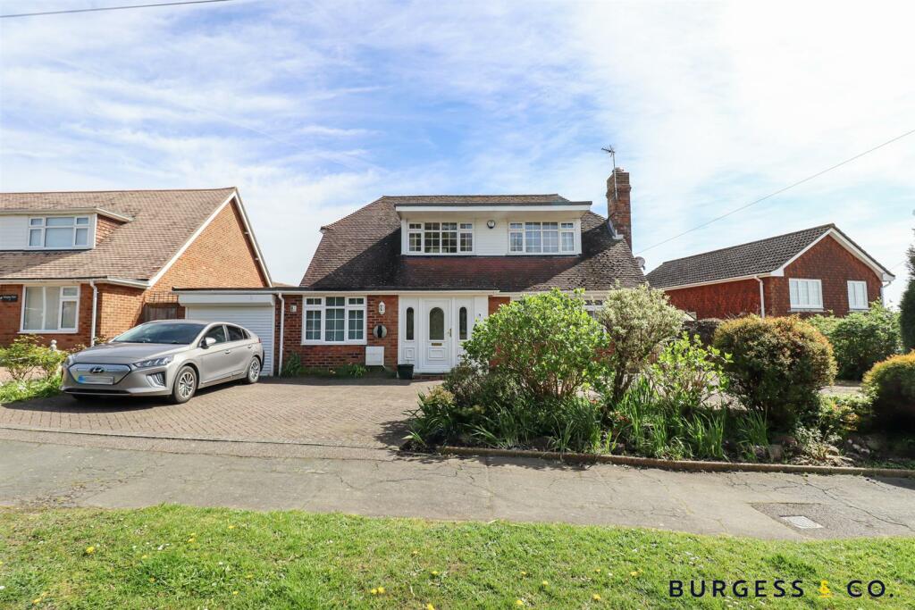 3 bedroom chalet for sale in Kewhurst Avenue, BexhillOnSea, TN39