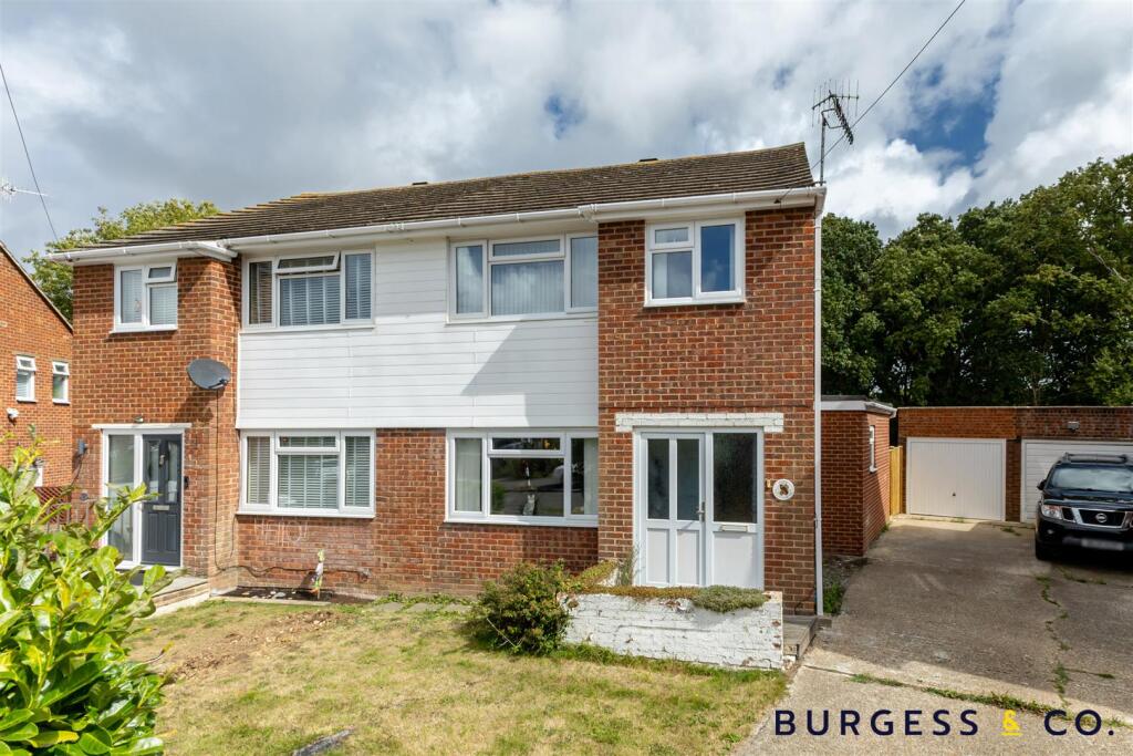 3 bedroom semi-detached house