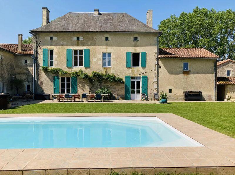 8 bedroom country house for sale in ChateauGarnier, Vienne, France