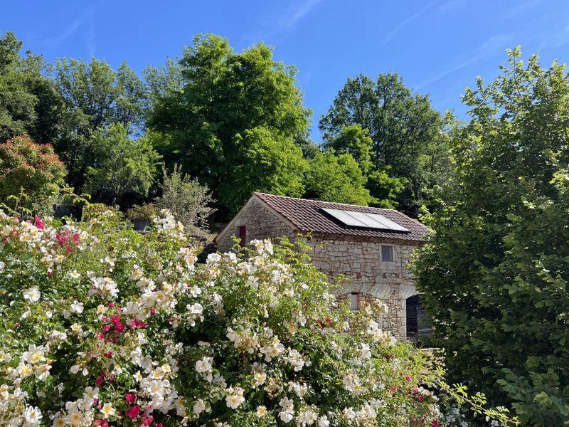 Main image of property: Lauzes, Lot