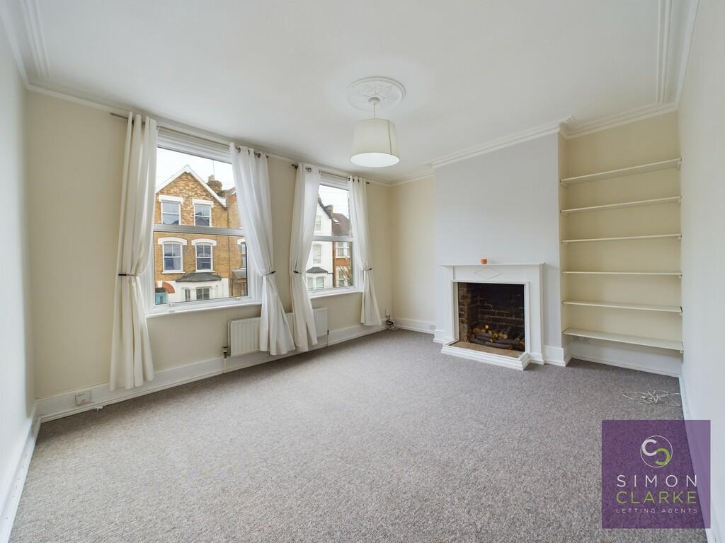 2 bedroom flat for rent in Holly Park Road, Friern Barnet, N11 - WITH STUDY, N11