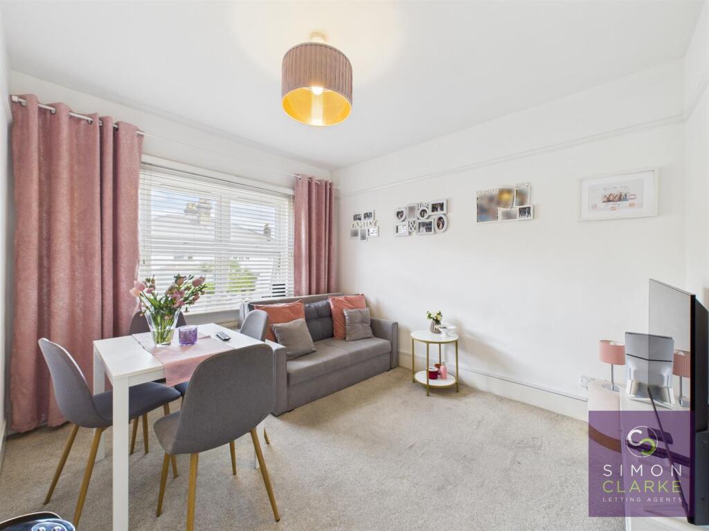 Main image of property: Lichfield Grove, Finchley Central, N3 - PLUS STUDY ROOM