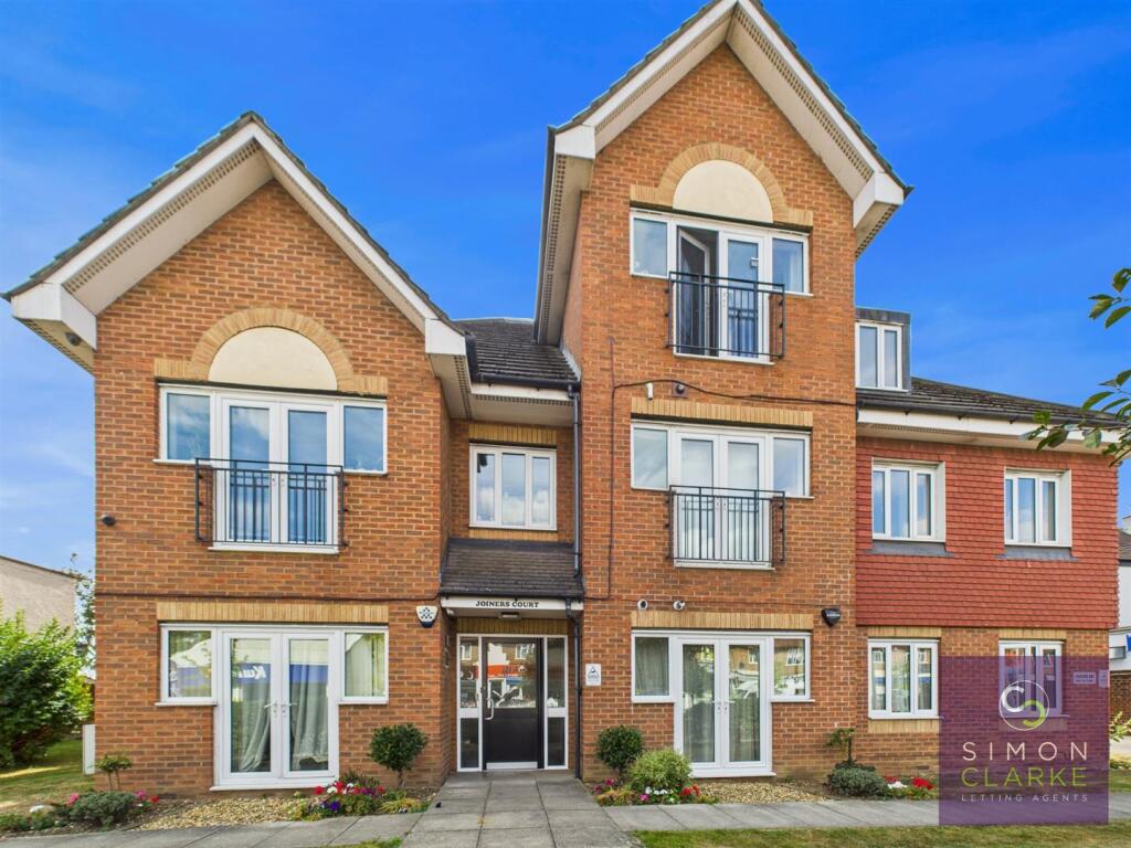 Main image of property: Oakleigh Road North, Whetstone, N20