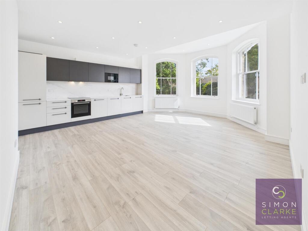 Main image of property: Woodside Avenue, London, N12