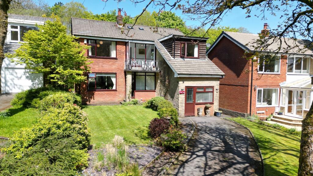 5 bedroom detached house for sale in Parkland, Whitehall Road, Darwen, BB3