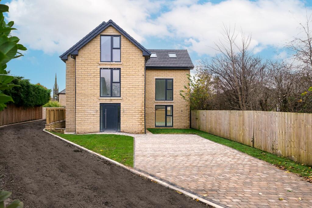 5 bedroom detached house for sale in The Briars, Plot 1, Chapeltown