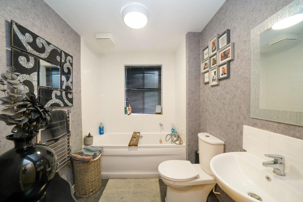 Additional property image - Clarendon Gardens, Bolton, BL7
