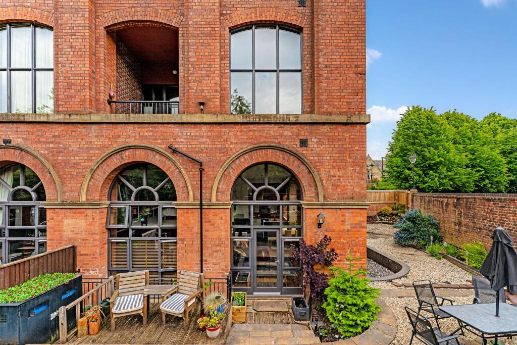 4 bedroom apartment