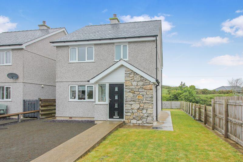 Main image of property: 6 Llwyn Helyg, Amlwch